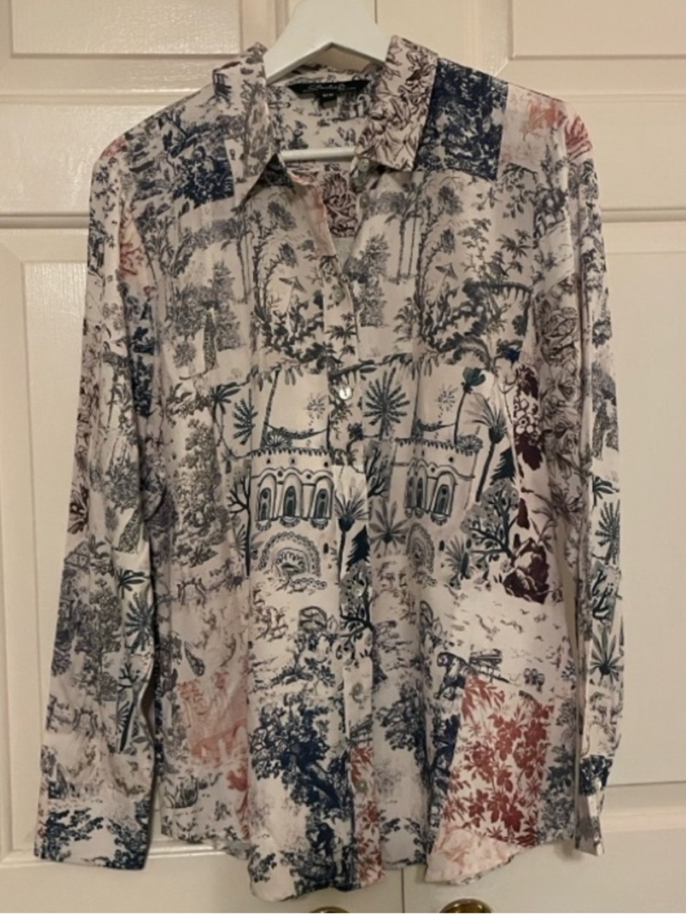 Charlie B women’s landscape toile classic blouse size M